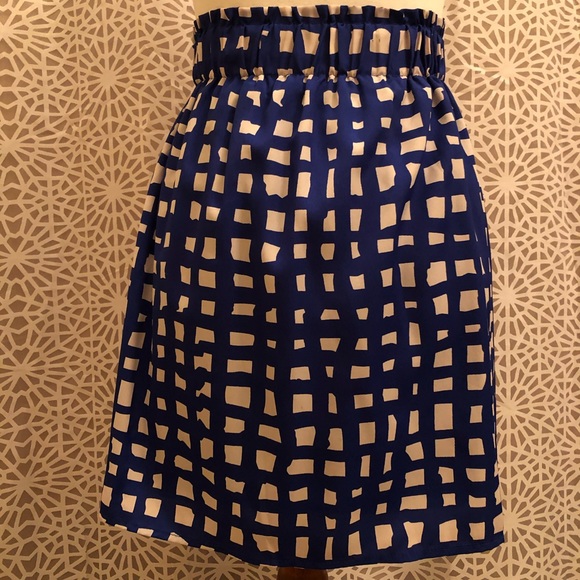 dina be Dresses & Skirts - Dina Be Size Small Blue & White Print Skirt